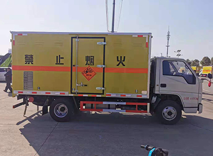 范县爆破器材运输车