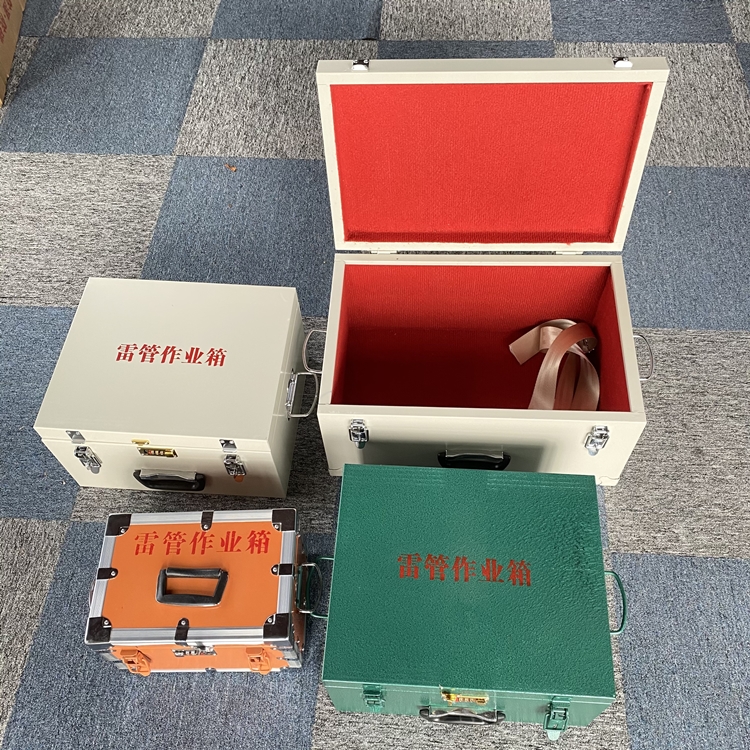 范县爆破工程作业箱如何选择？玻璃钢与传统材质的全面对比